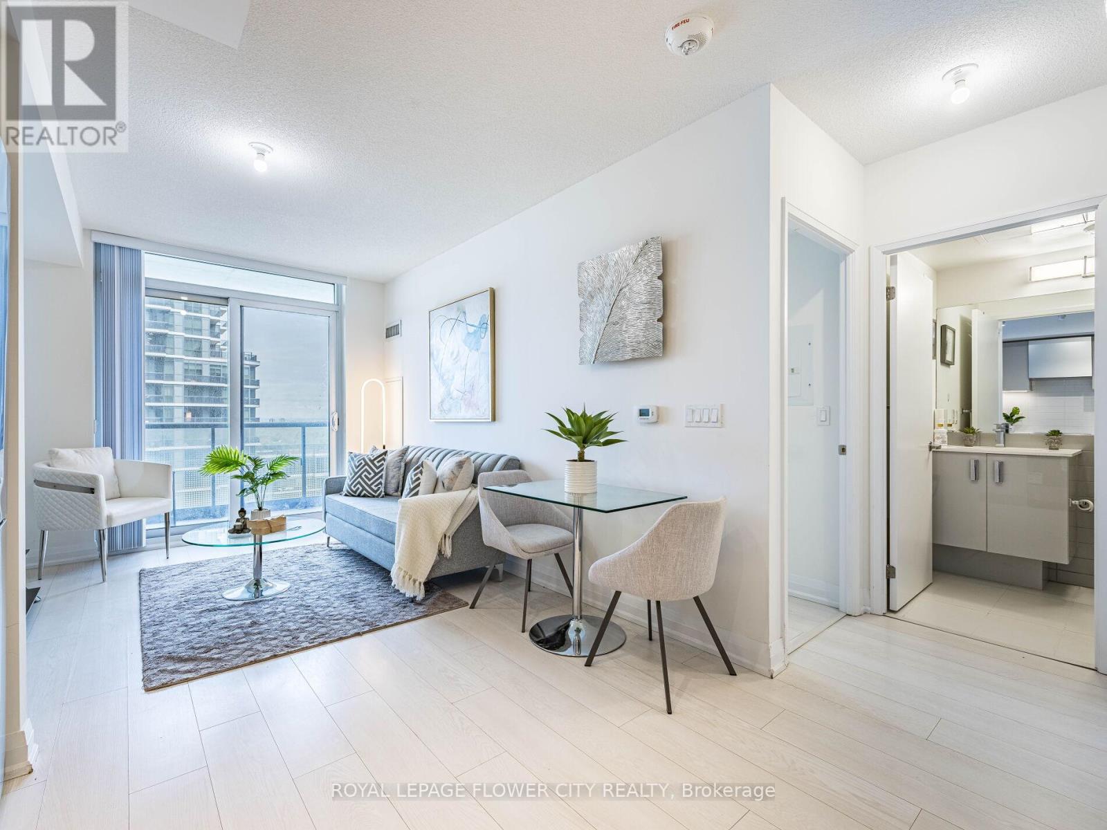 2804 - 30 Gibbs Road, Toronto, Ontario  M9B 6L6 - Photo 7 - W12203809