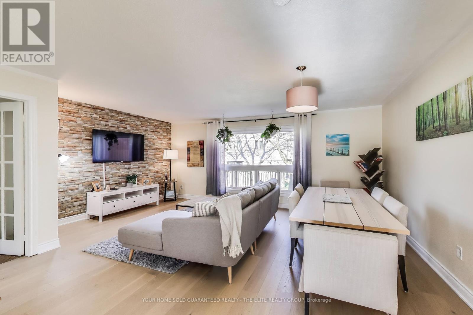 72 - 98 FALCONER DRIVE, Mississauga, Ontario