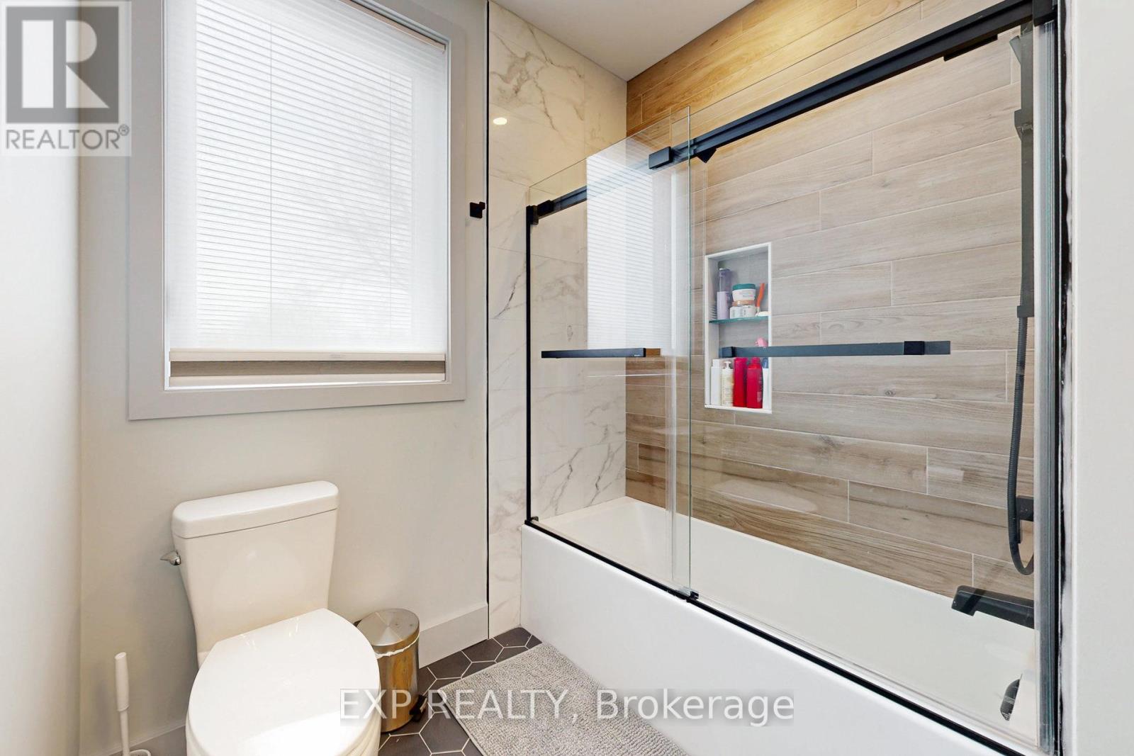169 Euston Road, Burlington, Ontario  L7L 4V7 - Photo 30 - W12203839