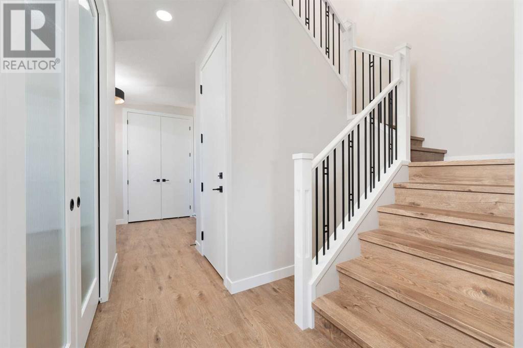 36 Aspen Woods Park Sw, Calgary, Alberta  T3H 6H8 - Photo 5 - A2227052