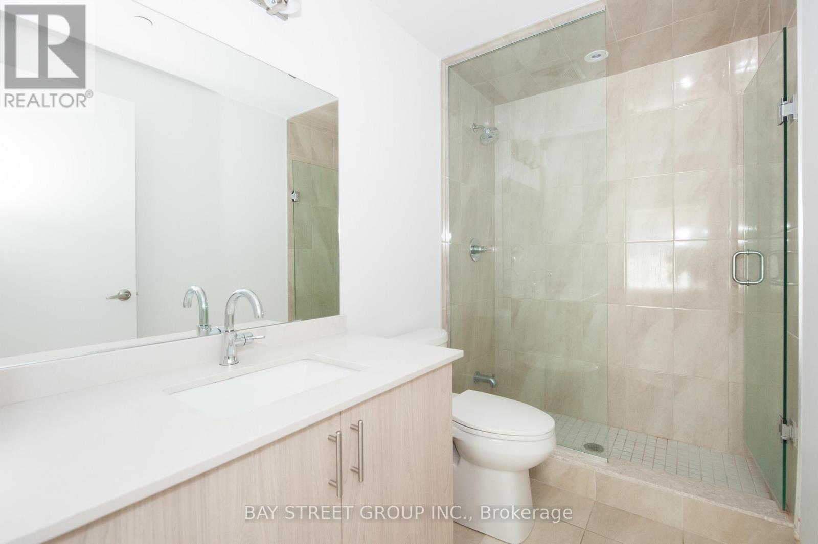 16 Markle Crescent, Hamilton, Ontario  L9G 0H4 - Photo 6 - X12203836