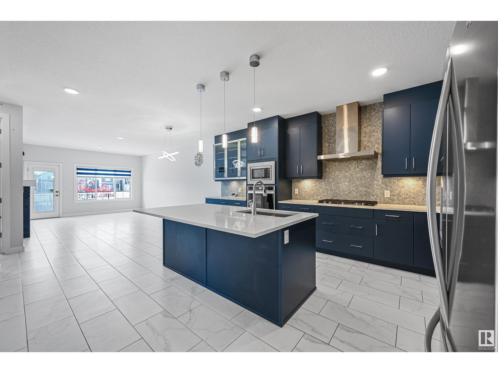 3116 167 St Sw, Edmonton, Alberta  T6W 4R2 - Photo 2 - E4441013