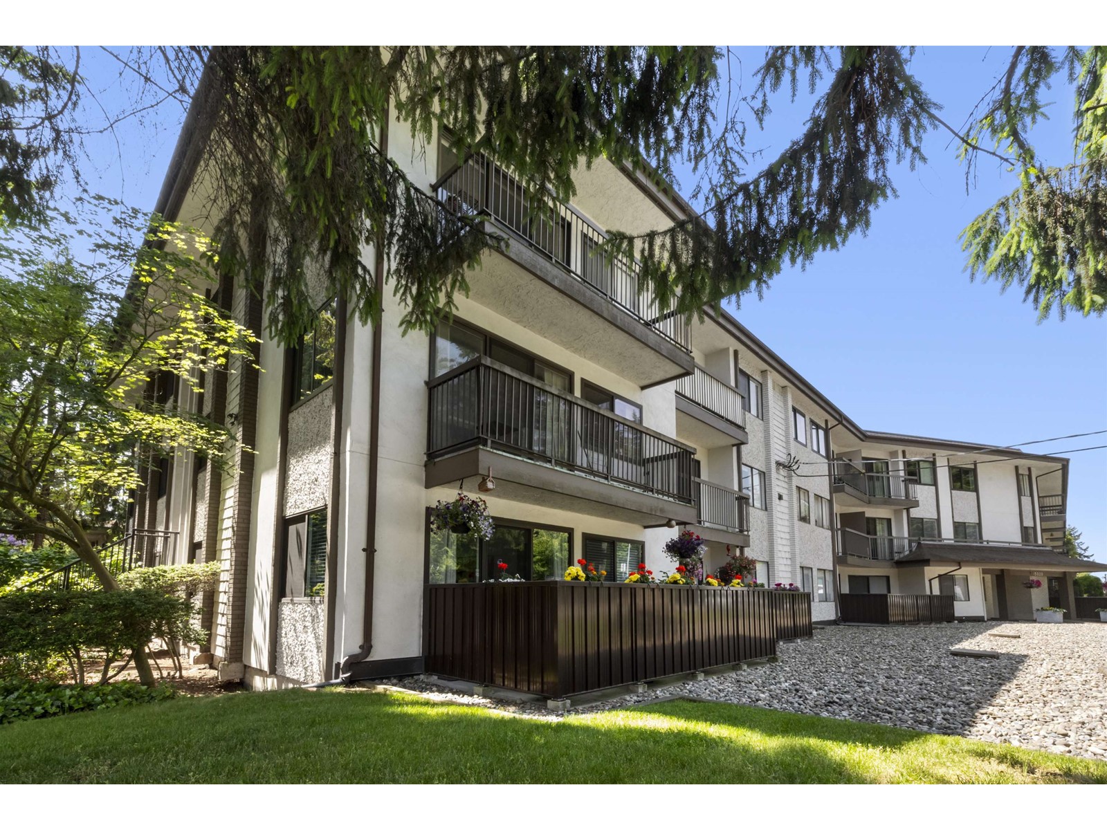301 15020 North Bluff Road, White Rock, British Columbia  V4B 5A4 - Photo 22 - R3012209
