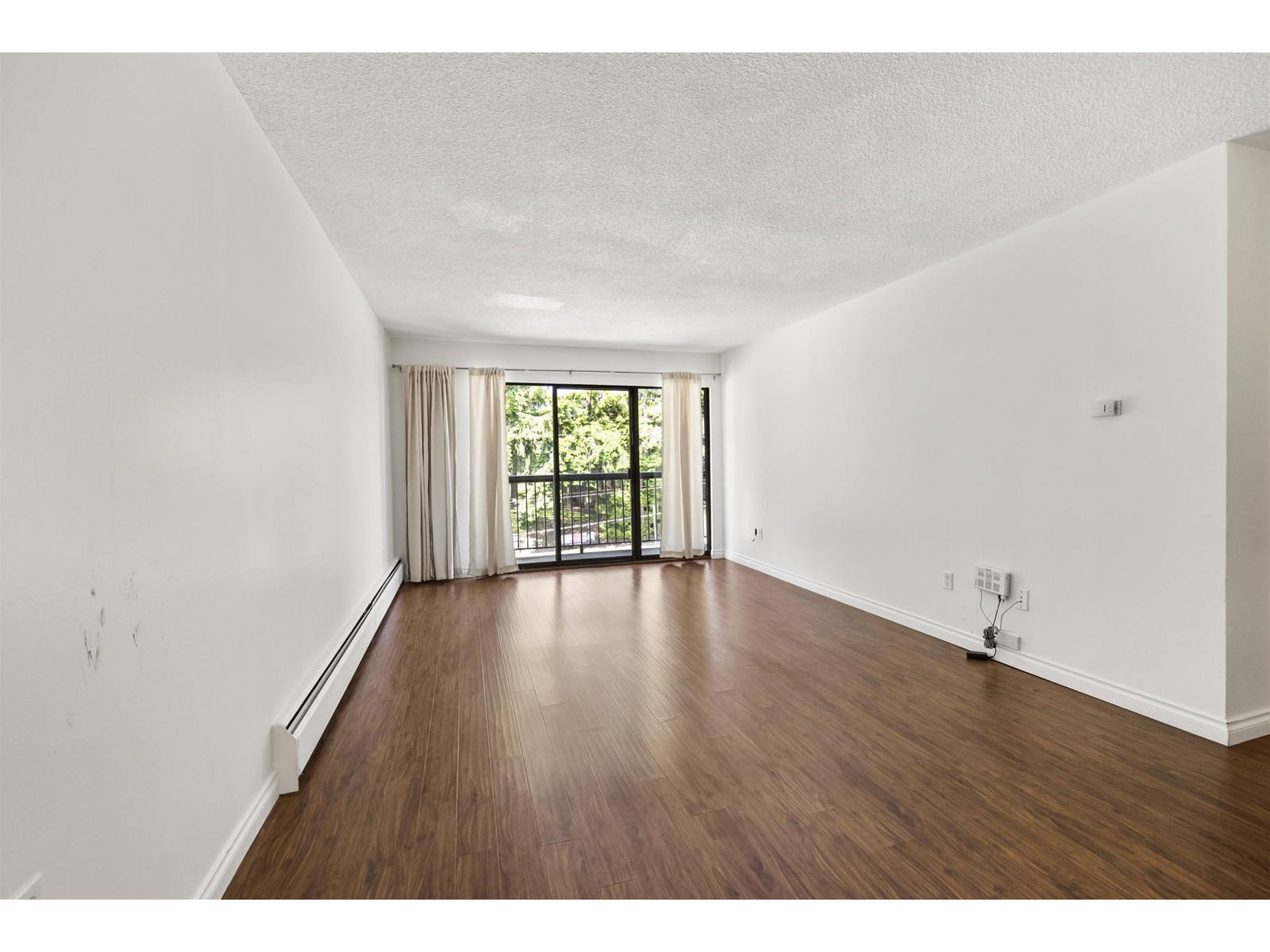 301 15020 North Bluff Road, White Rock, British Columbia  V4B 5A4 - Photo 12 - R3012209