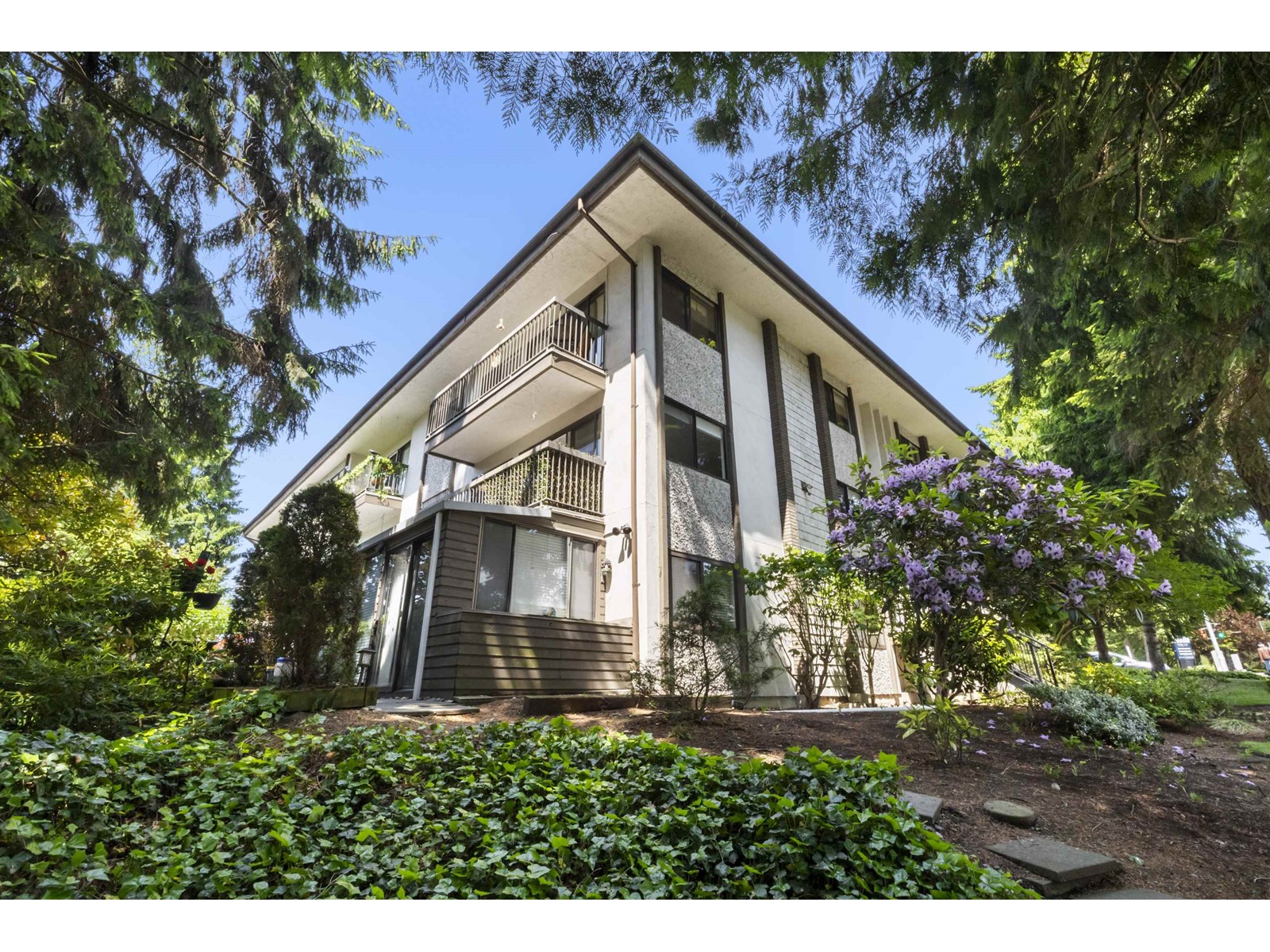 301 15020 North Bluff Road, White Rock, British Columbia  V4B 5A4 - Photo 24 - R3012209