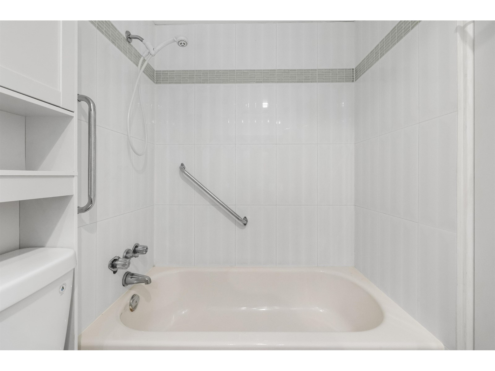 301 15020 North Bluff Road, White Rock, British Columbia  V4B 5A4 - Photo 19 - R3012209