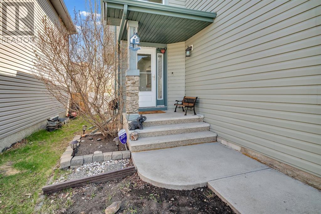 Property at 373 brightonstone Green SE image 2