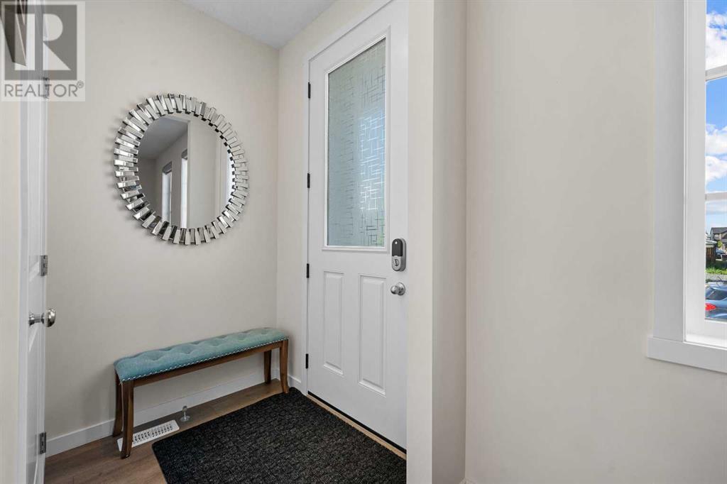 1961 Rangeview Drive Se, Calgary, Alberta  T3S 0C6 - Photo 3 - A2228776
