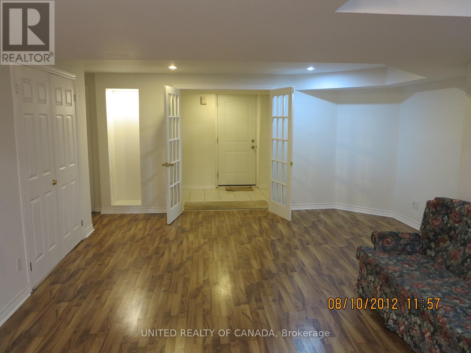 23 Bradgate Drive, Markham, Ontario  L3T 6V3 - Photo 4 - N12190665