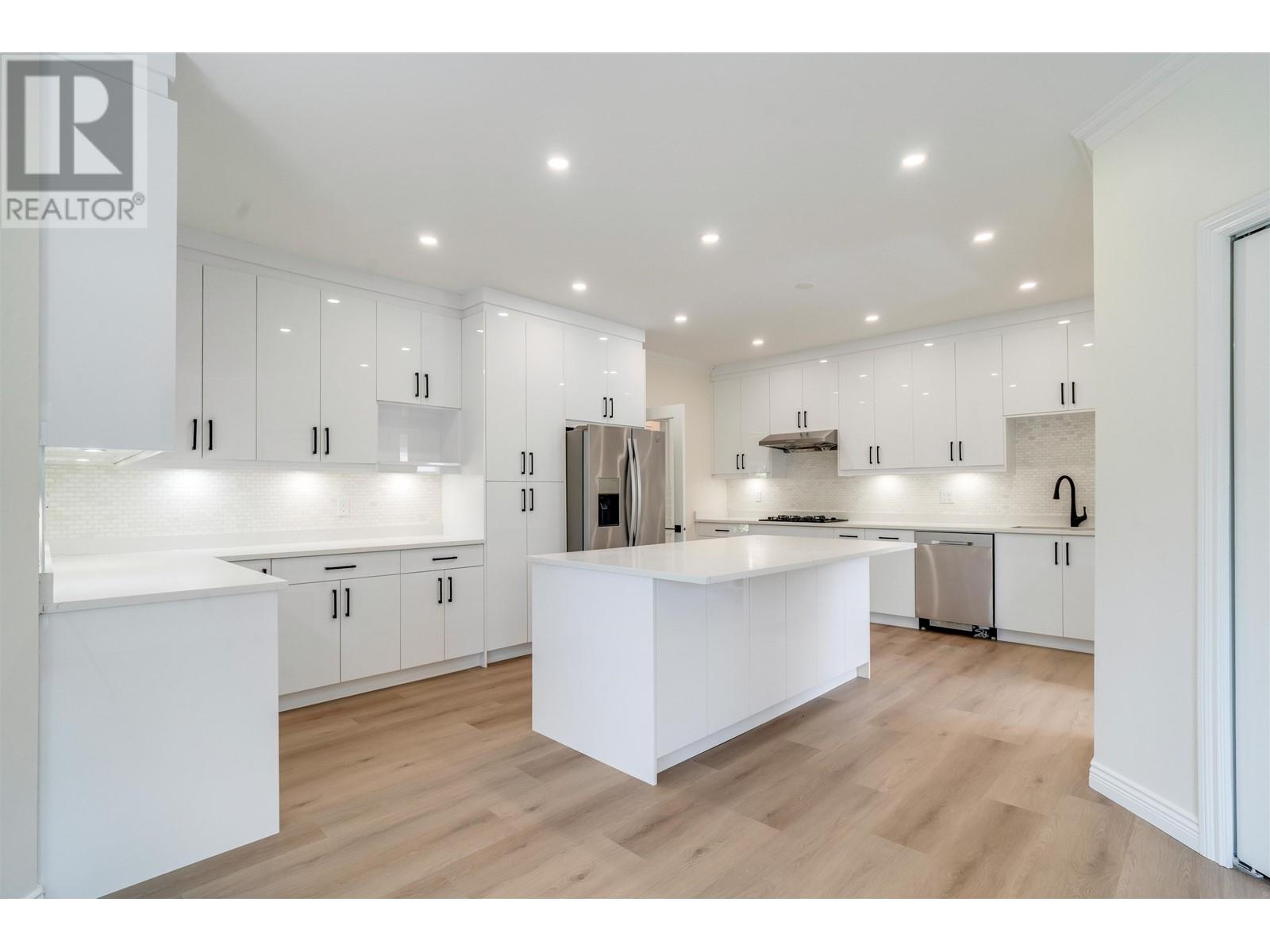 639 Chapman Avenue, Coquitlam, British Columbia  V3J 4A2 - Photo 6 - R3012517