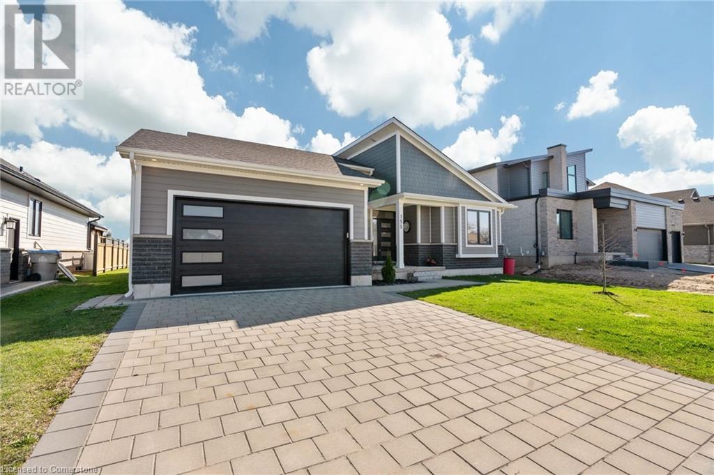 155 Mcleod Street, Parkhill, Ontario  N0M 2K0 - Photo 3 - 40737804