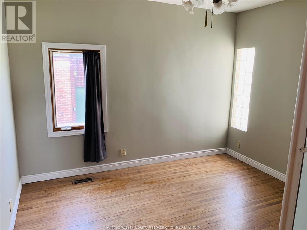 950 Grand Marais Unit# Upper, Windsor, Ontario  N9X 3J2 - Photo 9 - 25014363