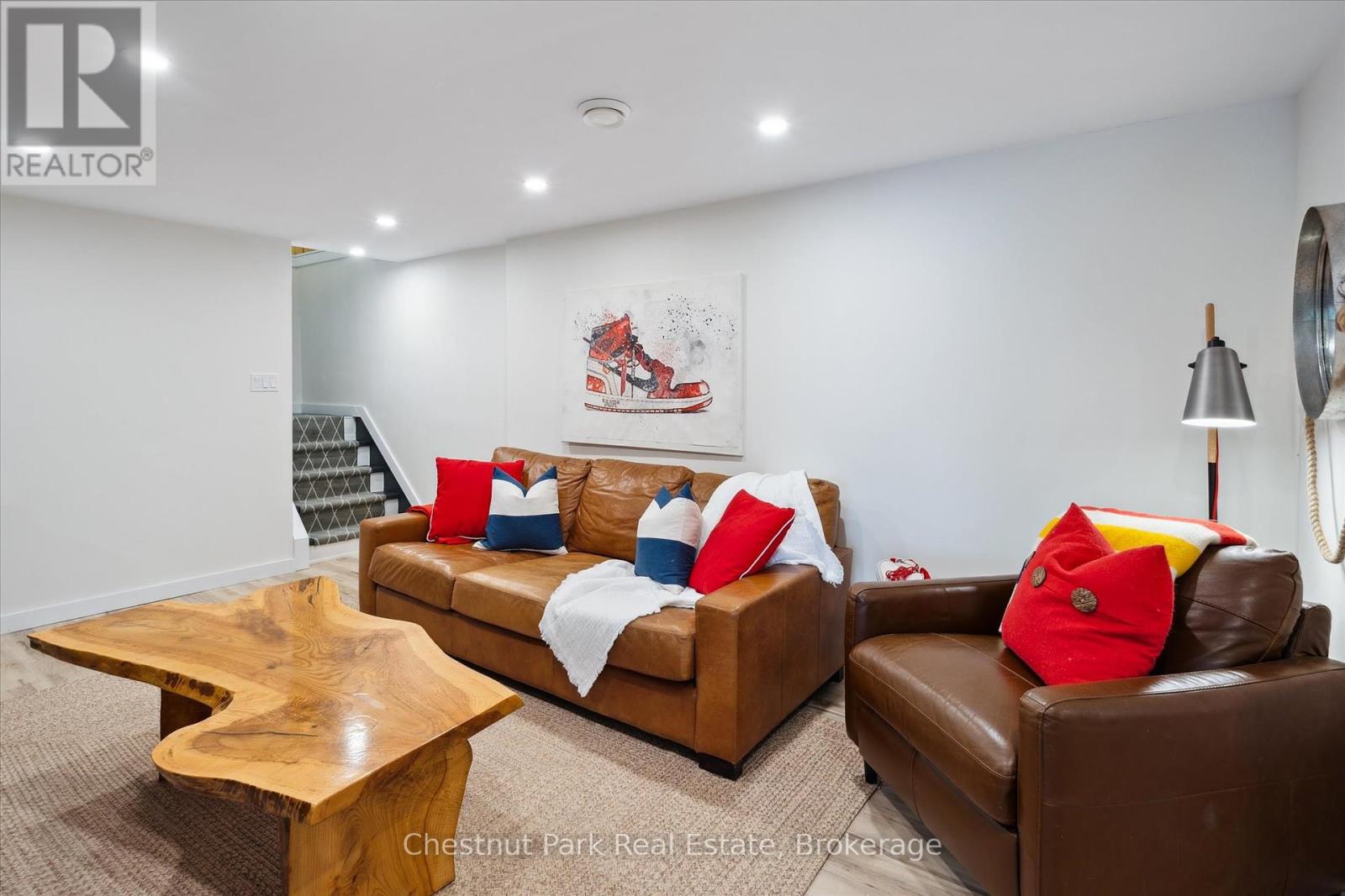 218 North Drive, Huntsville, Ontario  P1H 2J2 - Photo 27 - X12203933
