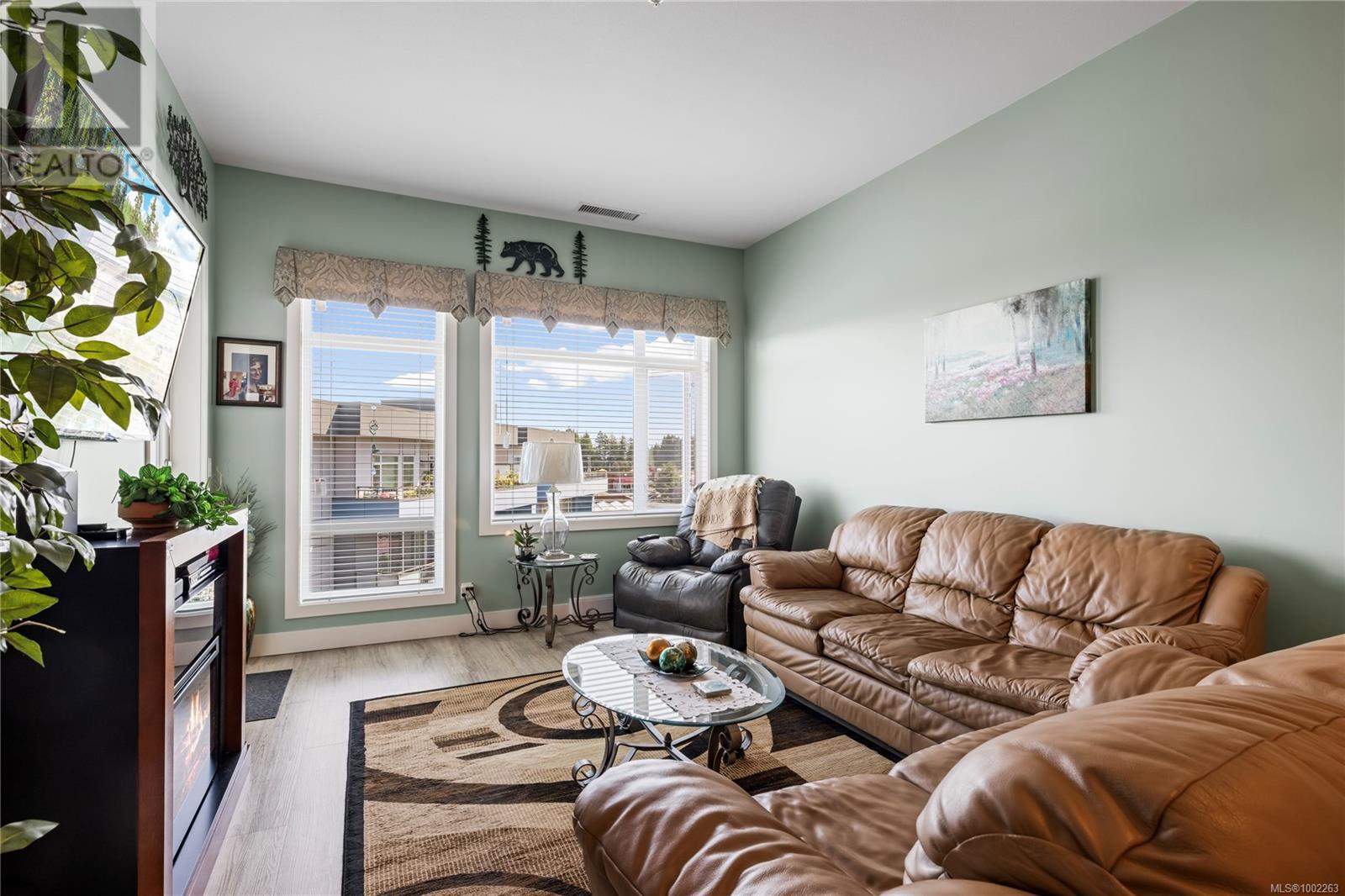 Property at 501 6540 Metral Dr image 2