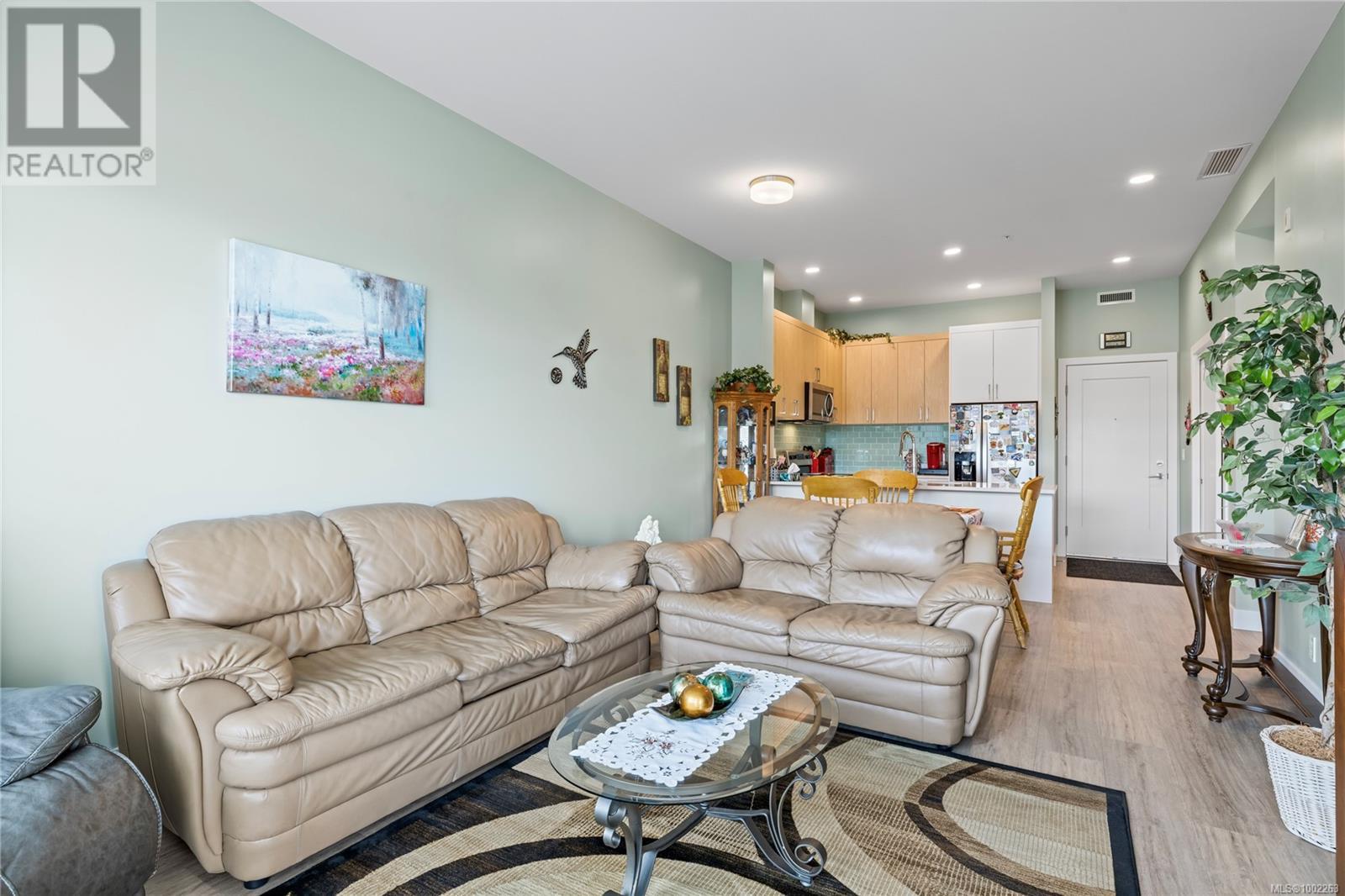 Property at 501 6540 Metral Dr image 3