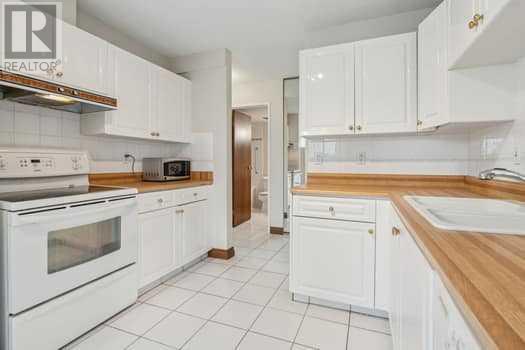 904, 1107 15 Avenue Sw, Calgary, Alberta  T2M 0S8 - Photo 4 - A2228027