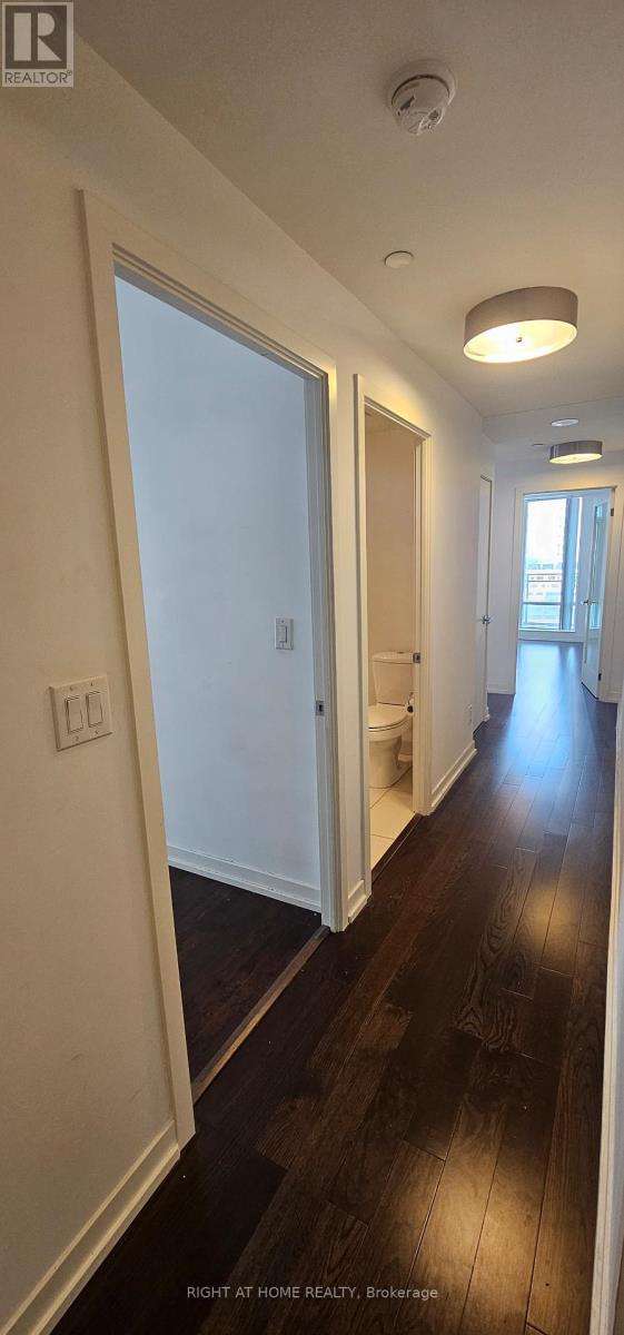 1102 - 21 Widmer Street, Toronto, Ontario  M5V 0B8 - Photo 5 - C12203932