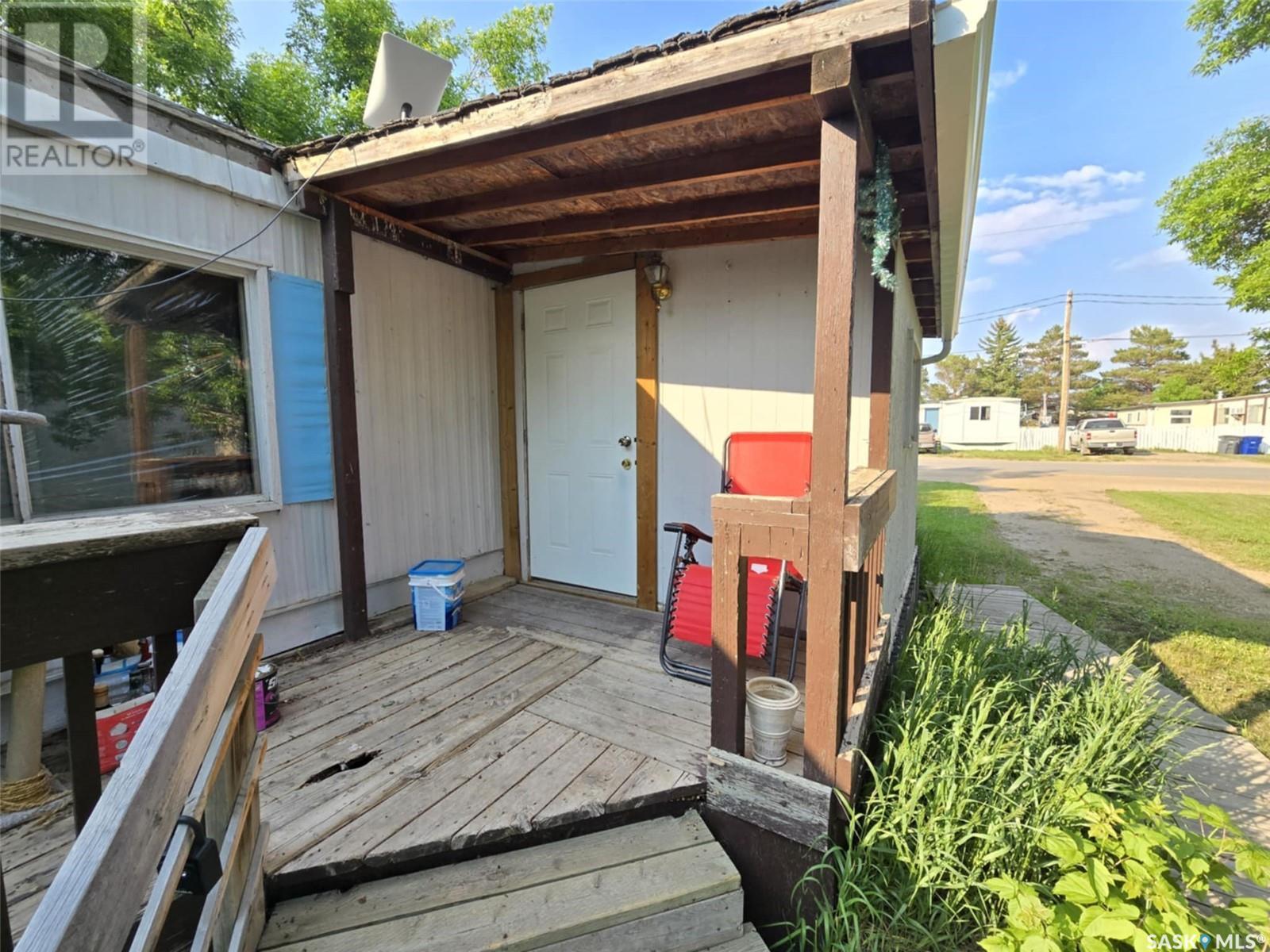 106 Larch Street, Caronport, Saskatchewan  S0H 0S0 - Photo 6 - SK996582