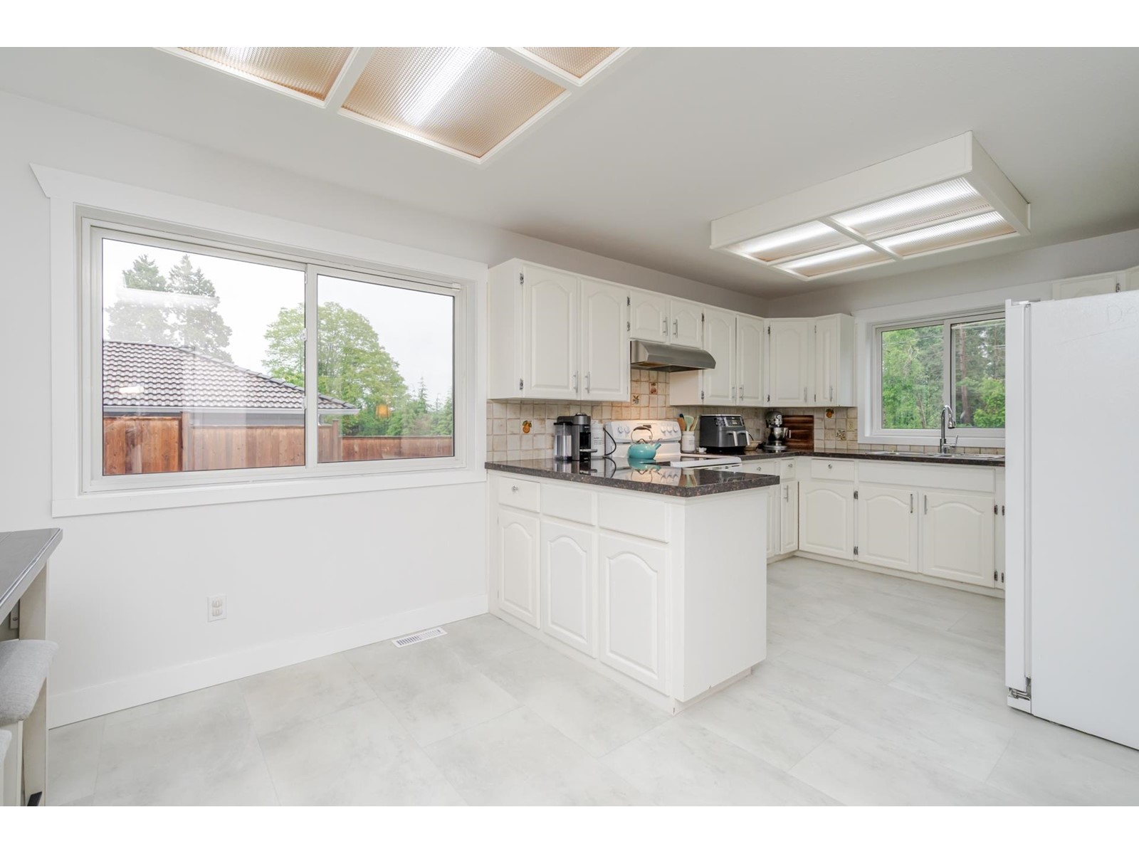 818 165a Street, Surrey, British Columbia  V4A 9C3 - Photo 10 - R3012112