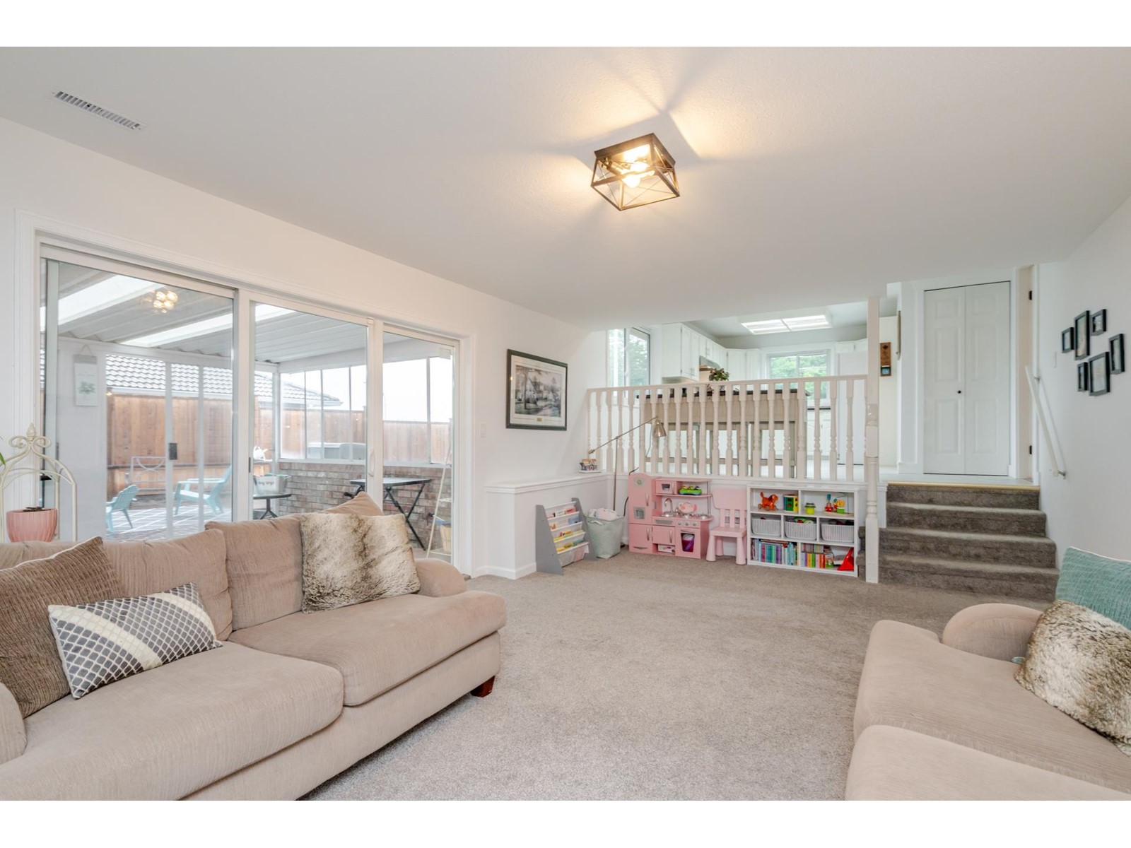 818 165a Street, Surrey, British Columbia  V4A 9C3 - Photo 17 - R3012112