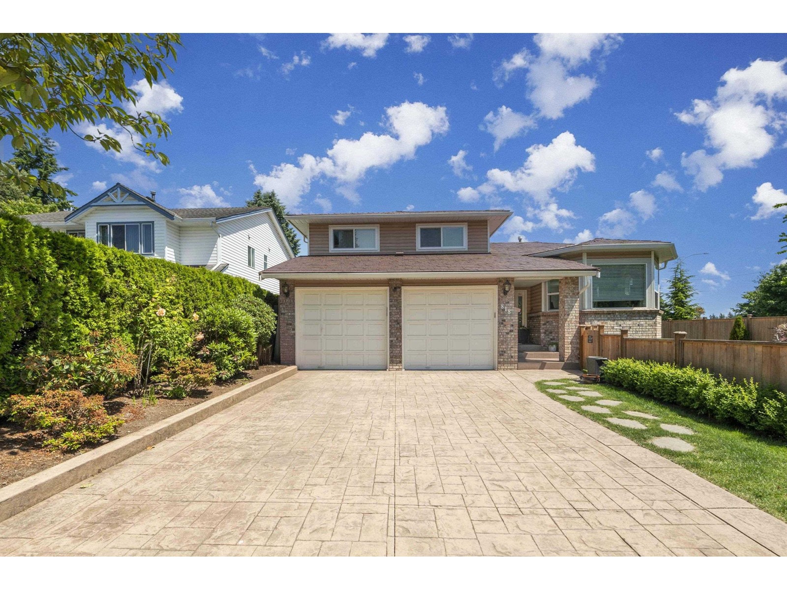 818 165a Street, Surrey, British Columbia  V4A 9C3 - Photo 2 - R3012112