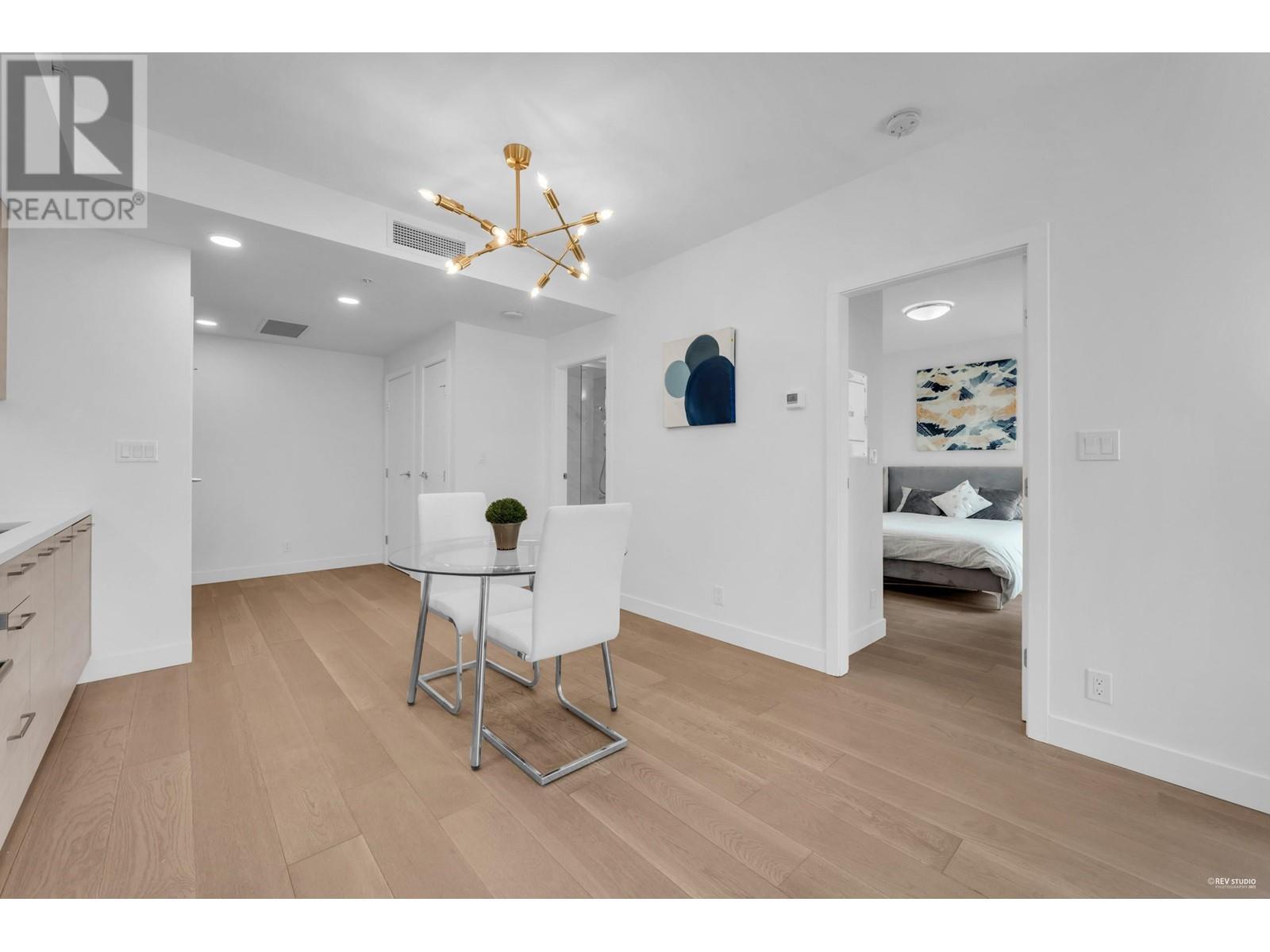 Listing Picture 8 of 35 : 3504 4458 BERESFORD STREET, Burnaby / 本拿比 - 魯藝地產 Yvonne Lu Group - MLS Medallion Club Member