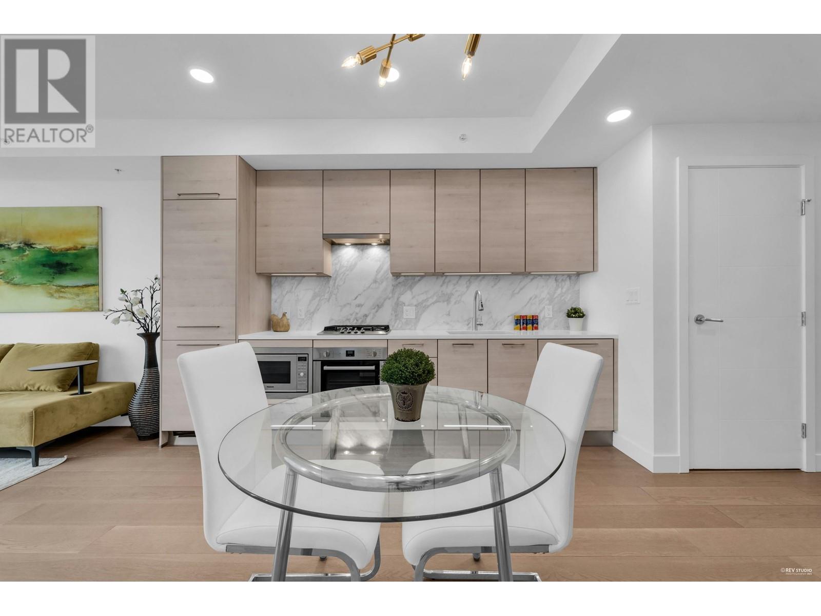 Listing Picture 5 of 35 : 3504 4458 BERESFORD STREET, Burnaby / 本拿比 - 魯藝地產 Yvonne Lu Group - MLS Medallion Club Member