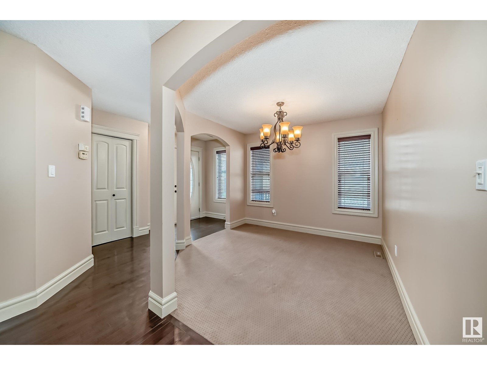 Property at 207 SUNCREST RD image 1