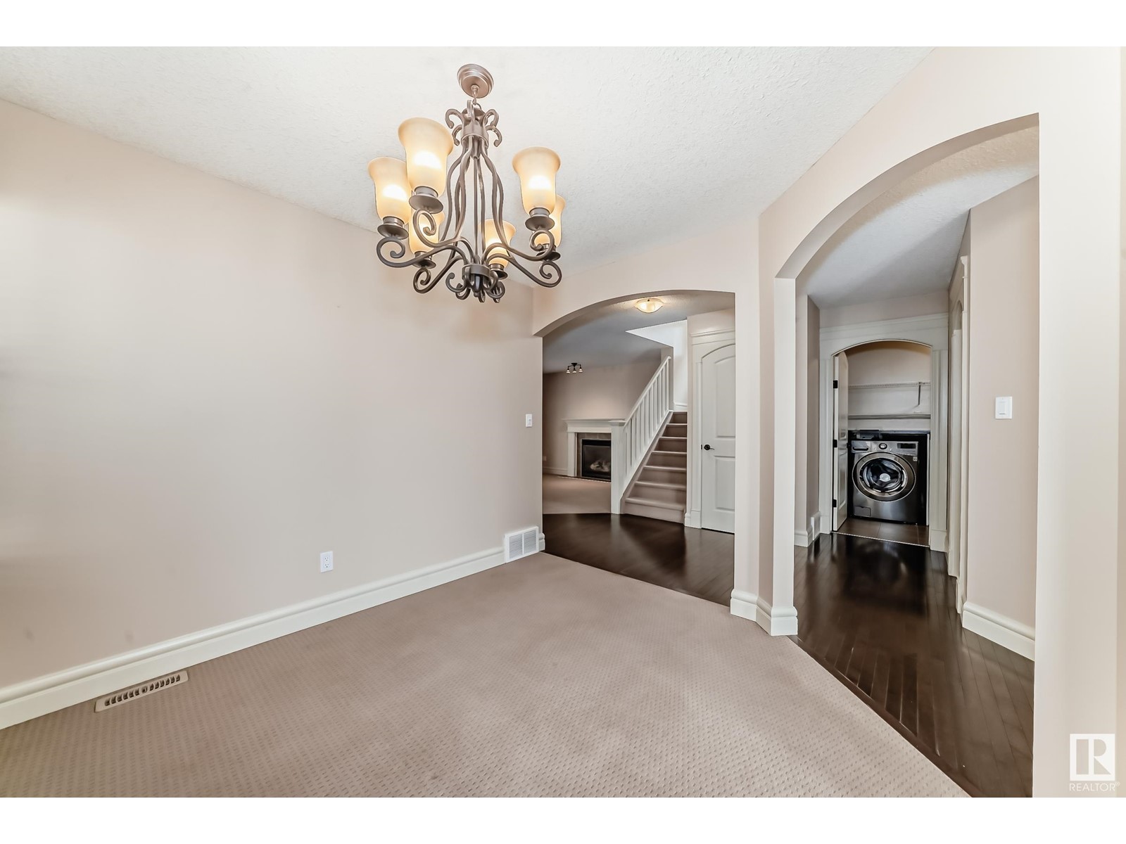 Property at 207 SUNCREST RD image 5