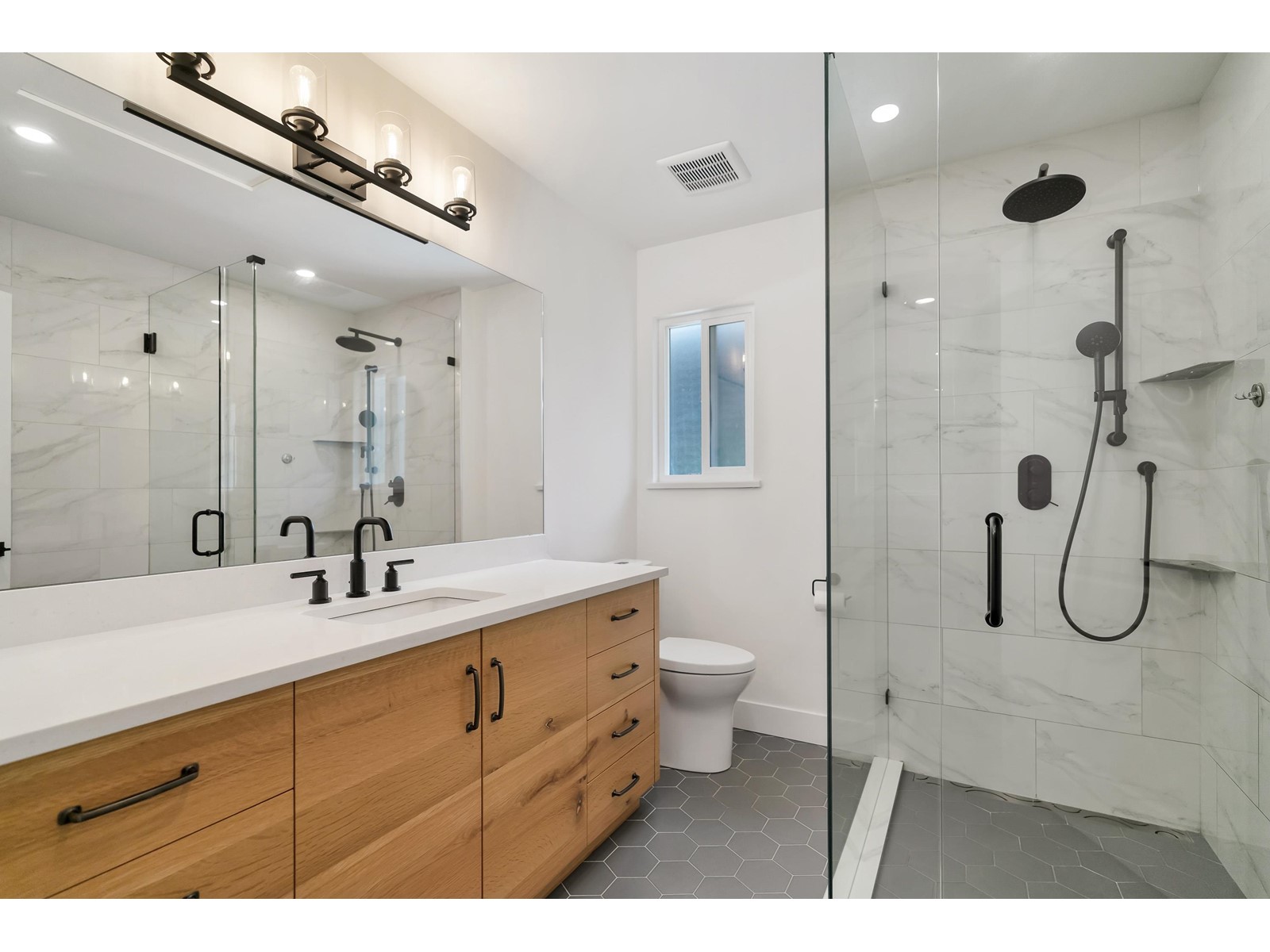 34502 Blatchford Way, Abbotsford, British Columbia  V2S 5J8 - Photo 11 - R3012184