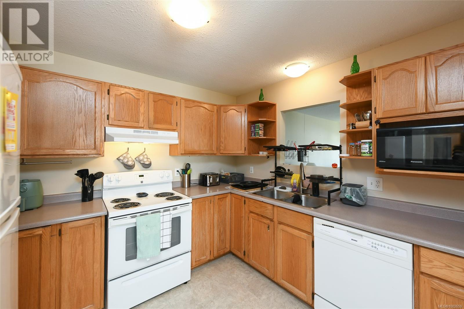 A 2258 Tull Ave, Courtenay, British Columbia  V9N 7P6 - Photo 2 - 1002659
