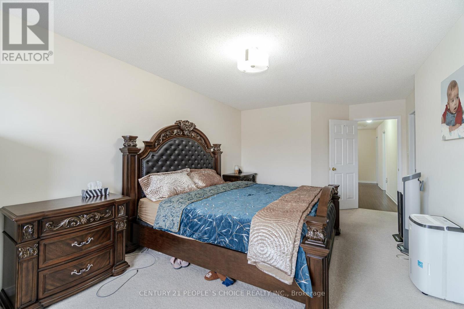 11 Walter Sinclair Court, Richmond Hill, Ontario  L4E 0X1 - Photo 22 - N12203926