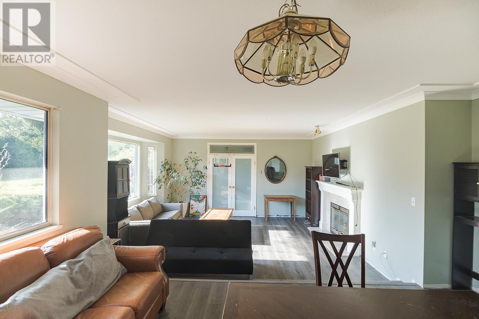 12486 256th Street, Maple Ridge, British Columbia  V4R 1C1 - Photo 2 - R3008497