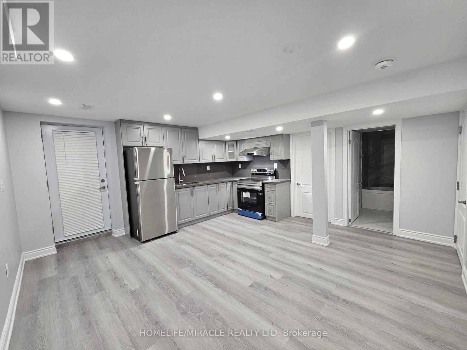 Basement - 1092 Knotty Pine Grove, Mississauga (Meadowvale Village), Ontario  L5W 1J6 - Photo 1 - W12203898