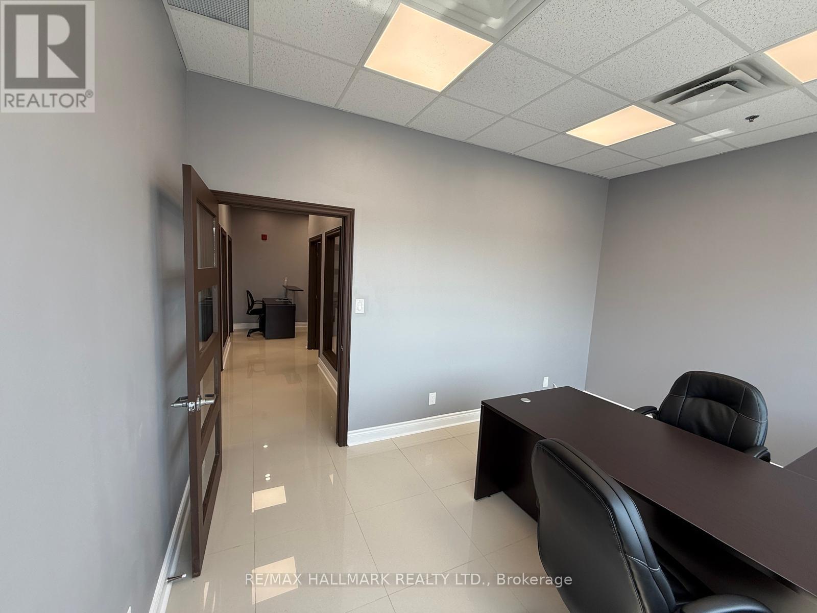 407 - 218 Export Boulevard, Mississauga, Ontario  L5S 1Y4 - Photo 15 - W12203923