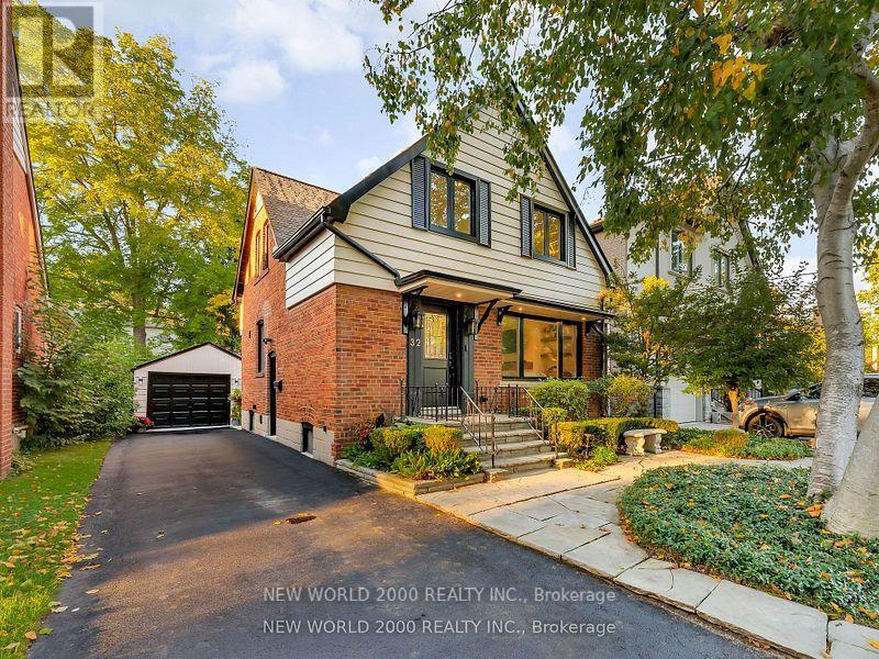 32 Edwalter Avenue, Toronto, Ontario  M8Y 1Z3 - Photo 1 - W12203924