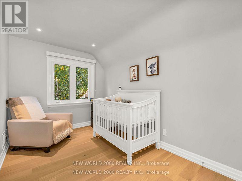 32 Edwalter Avenue, Toronto, Ontario  M8Y 1Z3 - Photo 22 - W12203924