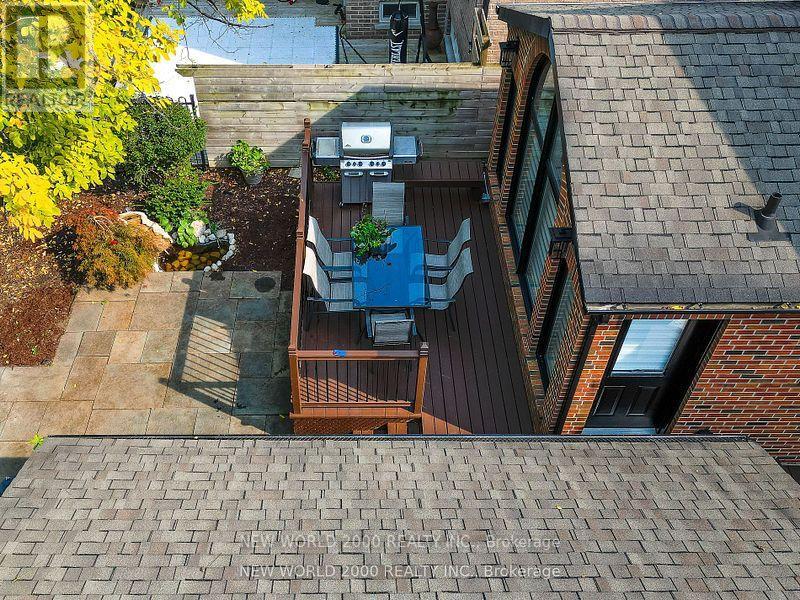 32 Edwalter Avenue, Toronto, Ontario  M8Y 1Z3 - Photo 35 - W12203924