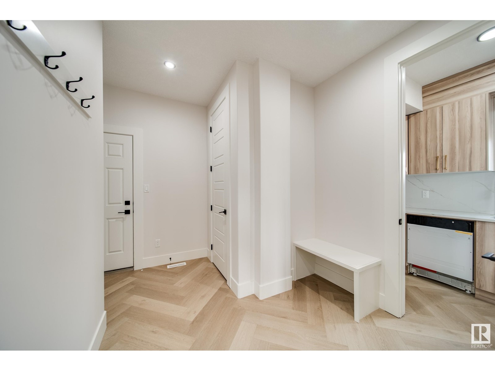 Property at 4004 GINSBURG CR NW image 5