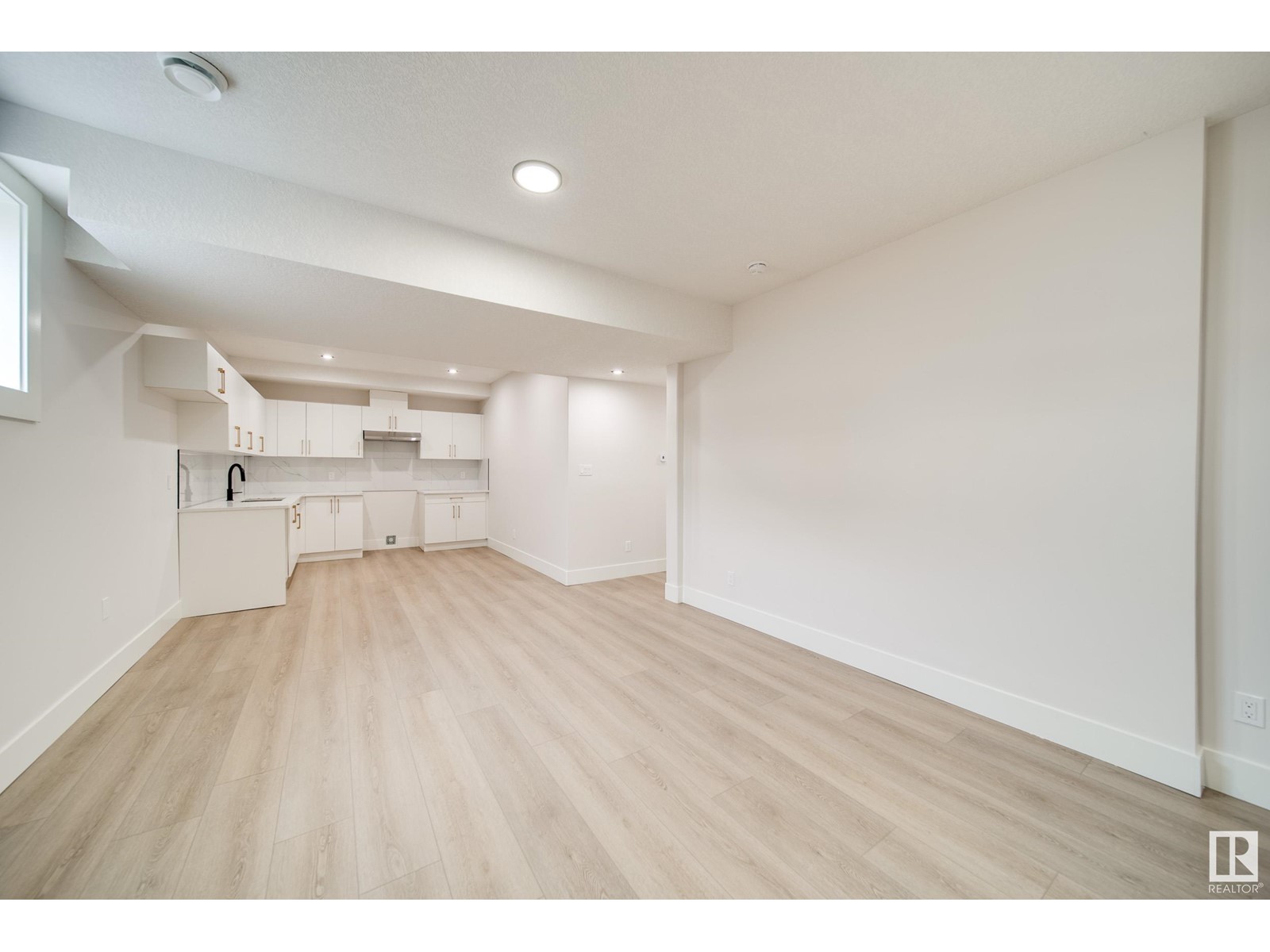 4004 Ginsburg Cr Nw, Edmonton, Alberta  T5T 4V2 - Photo 58 - E4441022