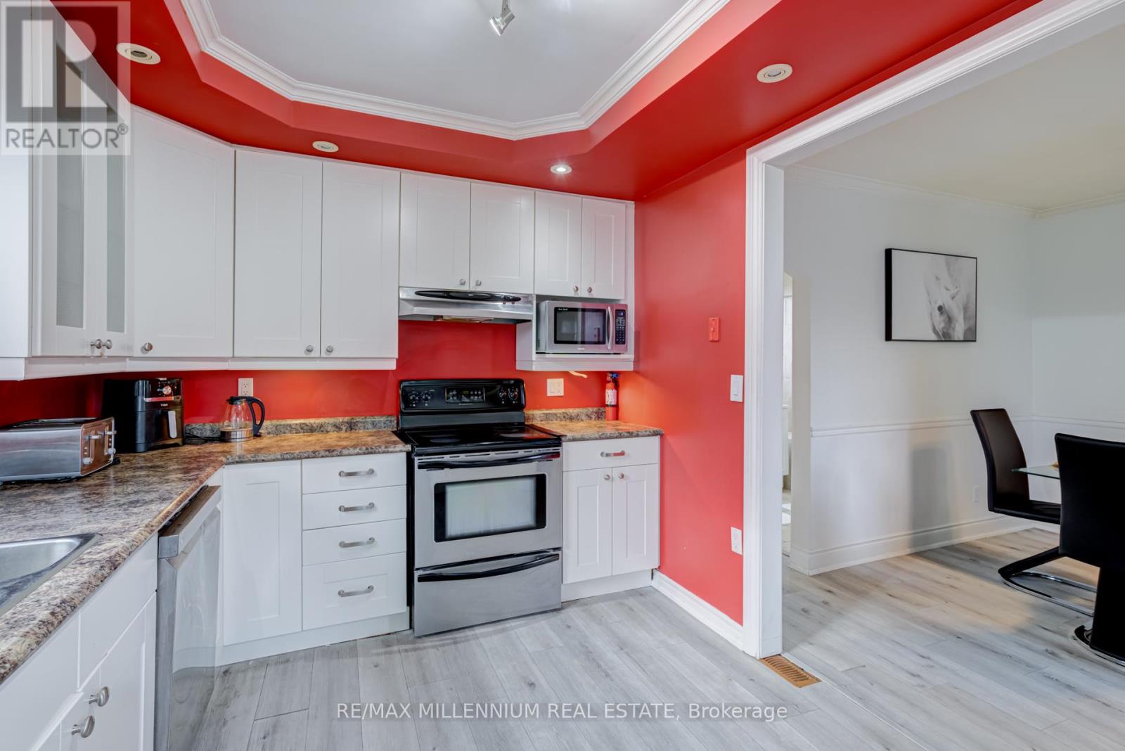 159 Taylor Avenue, Hamilton, Ontario  L8K 3T1 - Photo 10 - X12203899