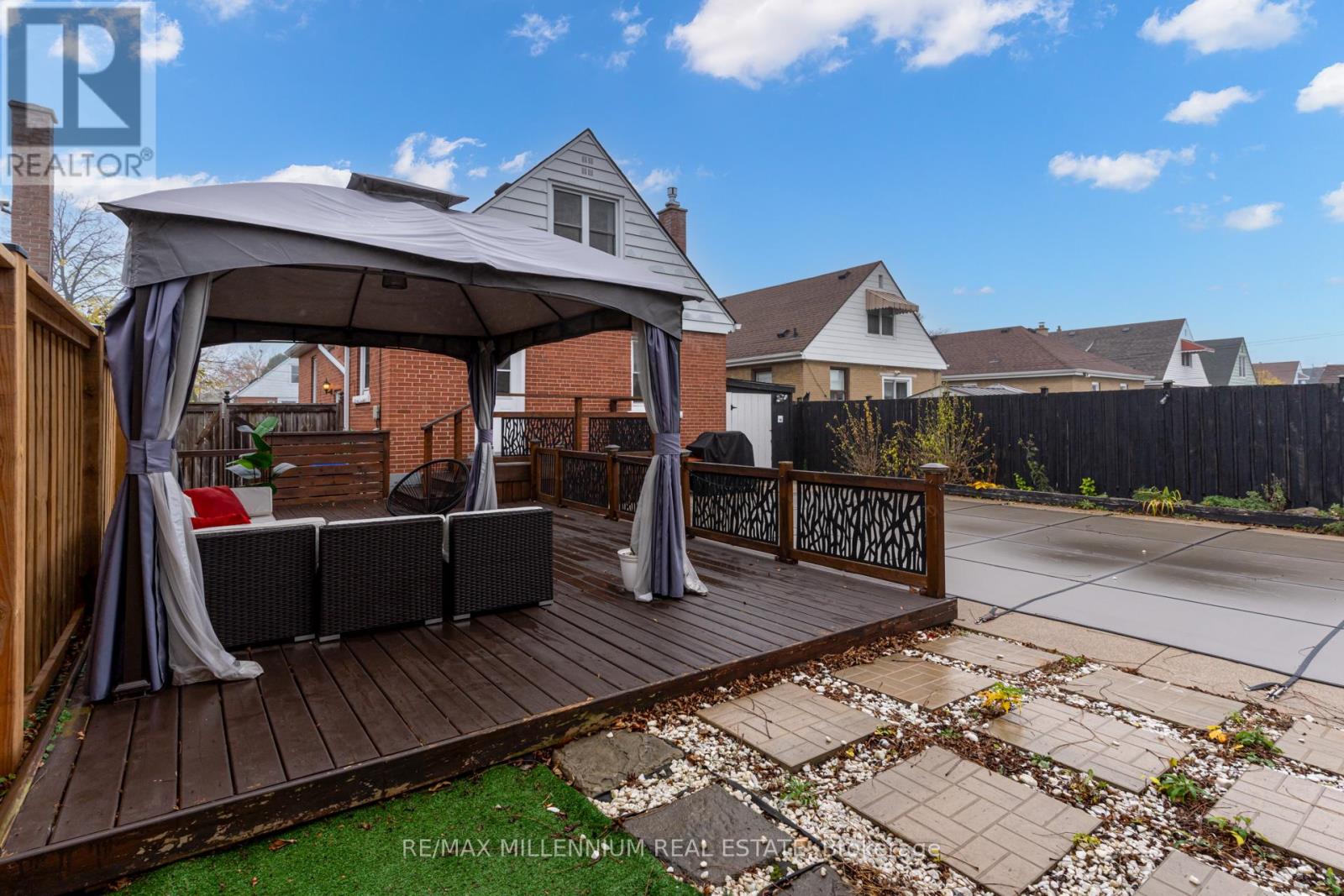 159 Taylor Avenue, Hamilton (Bartonville), Ontario  L8K 3T1 - Photo 39 - X12203899