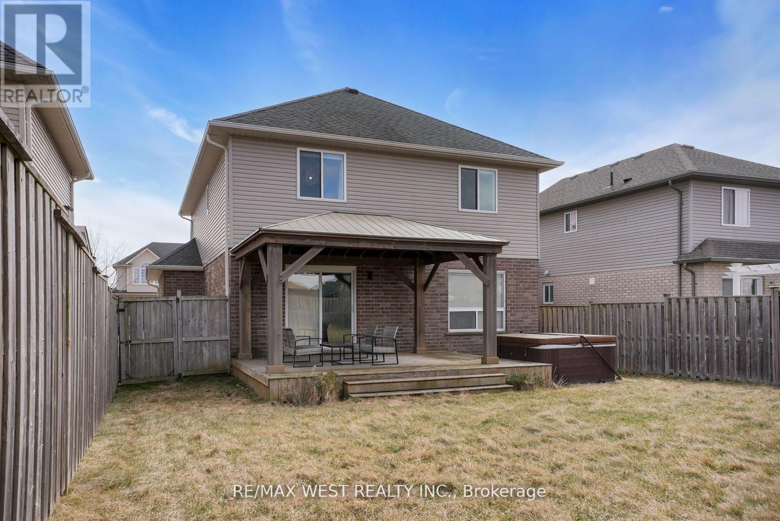 9 Noble Lane, St. Thomas, Ontario  N5R 5M9 - Photo 29 - X12203909