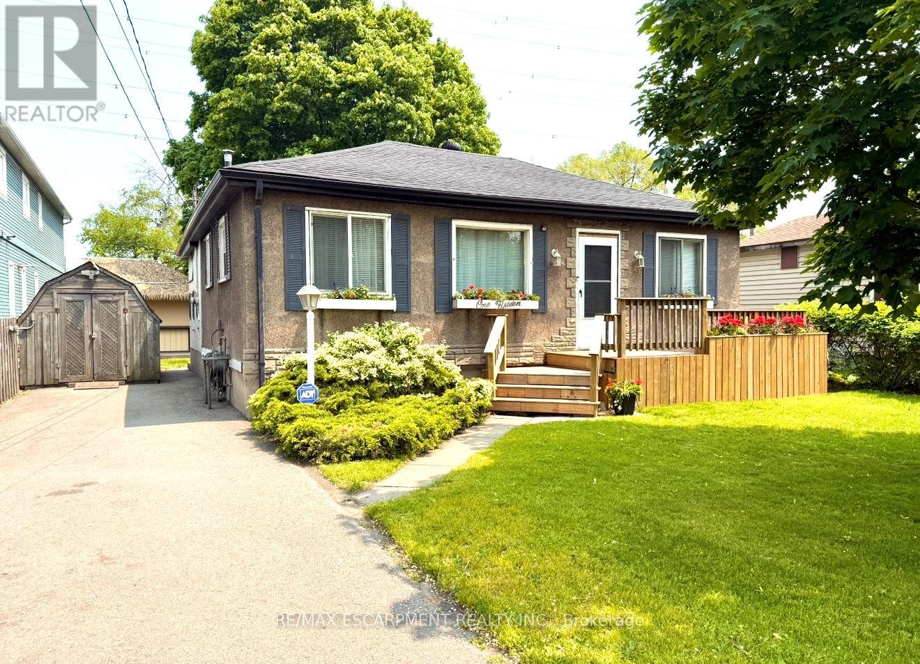 Property at 115 BEACH BOULEVARD image 1