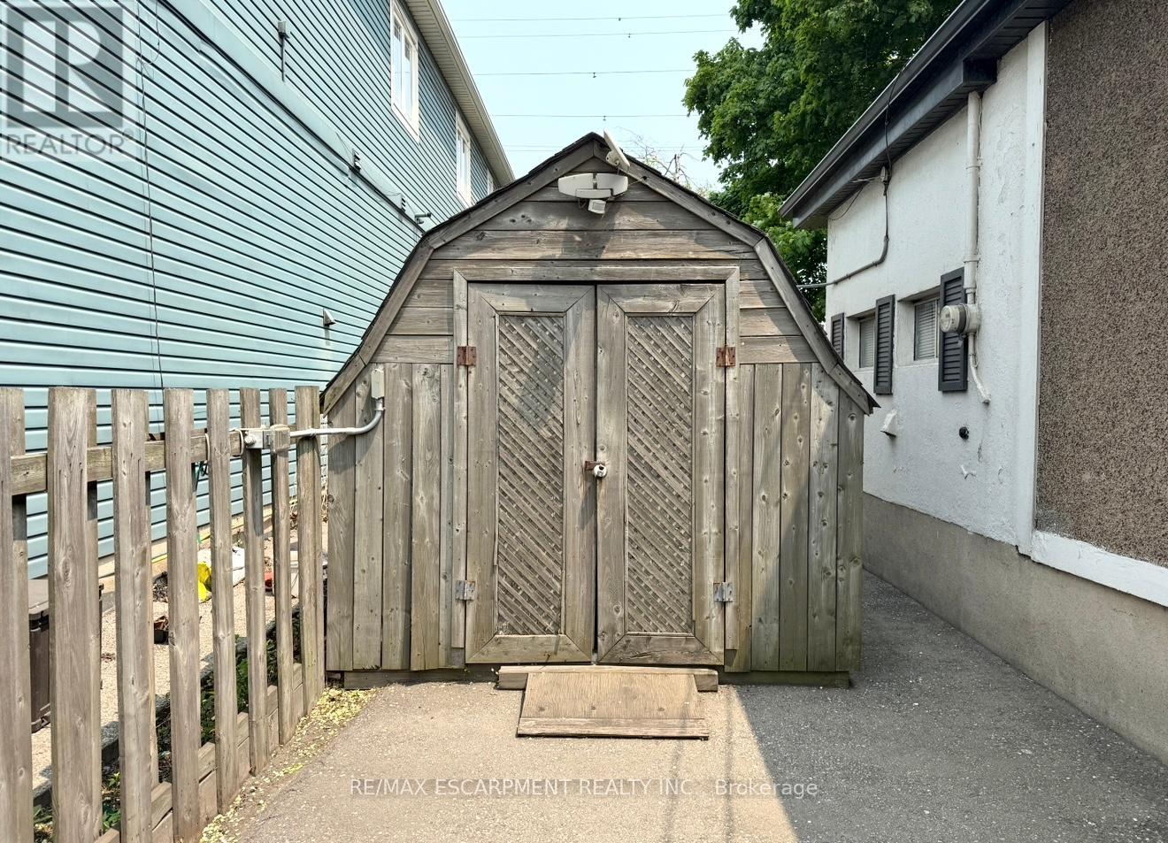 115 Beach Boulevard, Hamilton, Ontario  L8H 6V8 - Photo 19 - X12203910