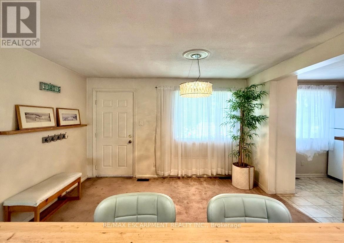 115 Beach Boulevard, Hamilton, Ontario  L8H 6V8 - Photo 8 - X12203910