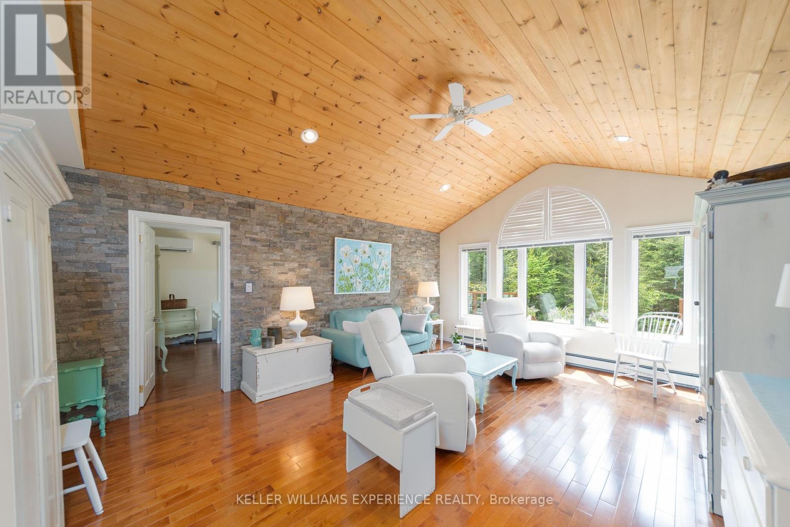 1065 Forrester Trail, Bracebridge (Macaulay), Ontario  P1L 1W9 - Photo 6 - X12203920