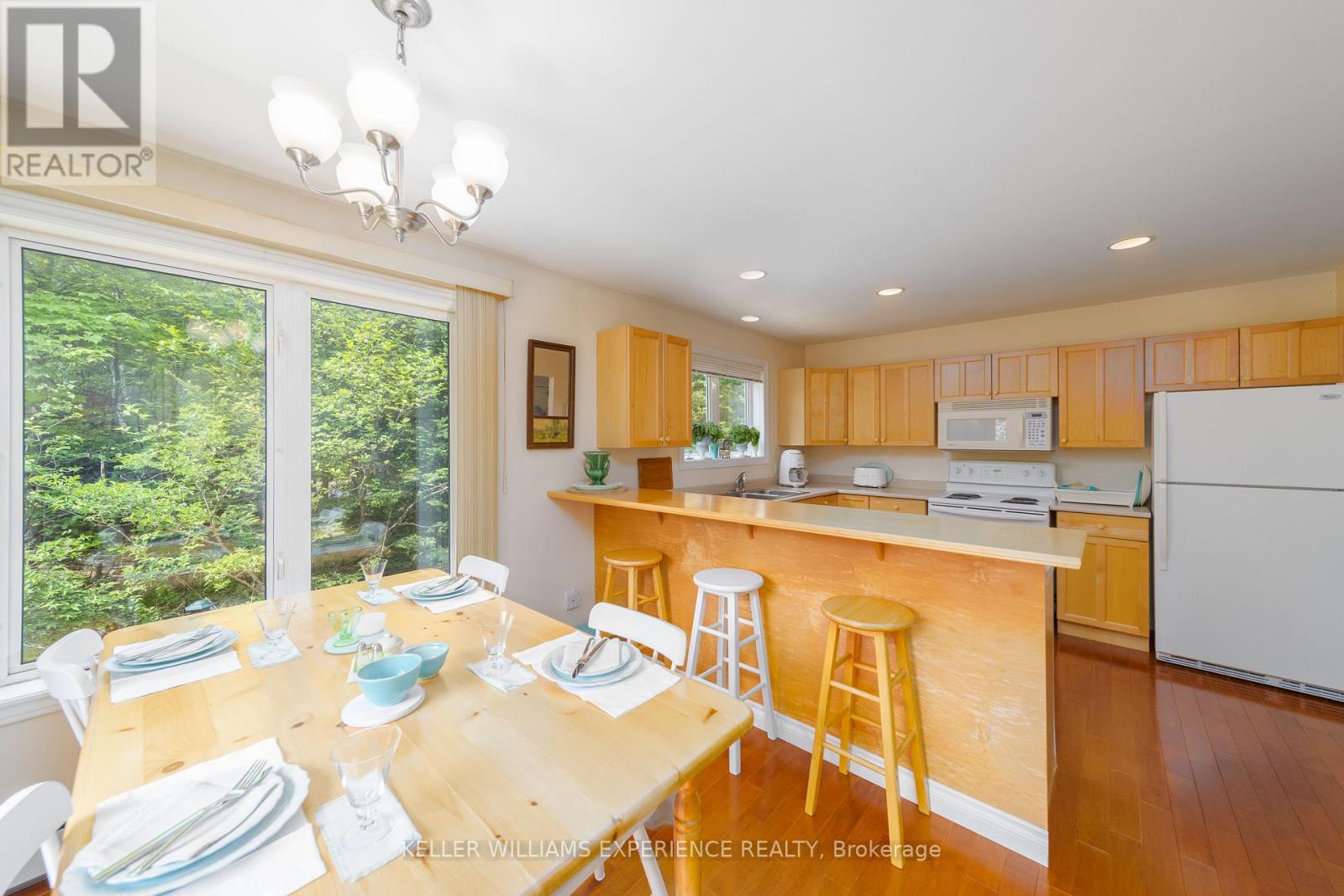 1065 Forrester Trail, Bracebridge (Macaulay), Ontario  P1L 1W9 - Photo 9 - X12203920