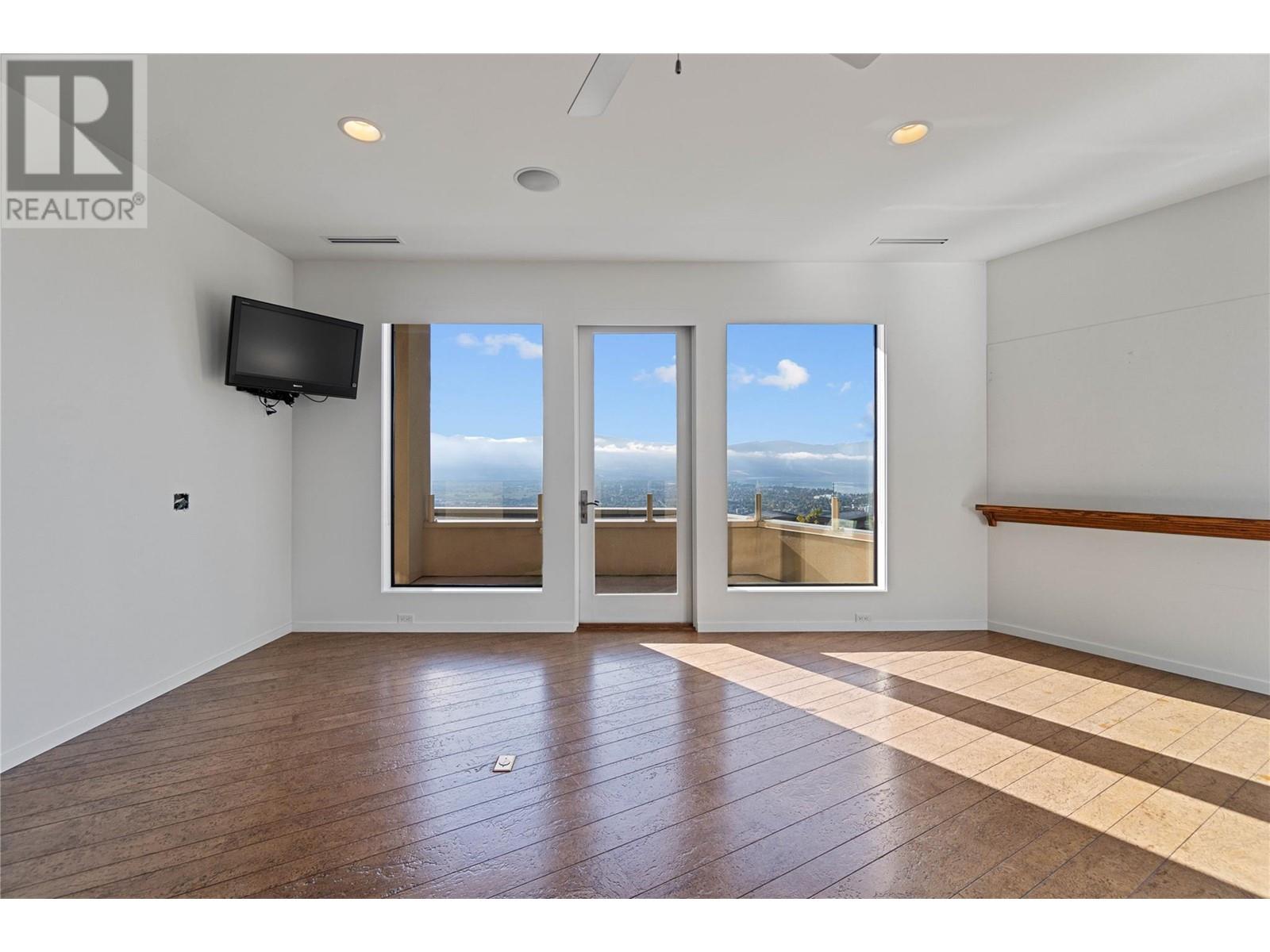 1180 Stoneypointe Court, Kelowna, British Columbia  V1V 2Y3 - Photo 40 - 10350178