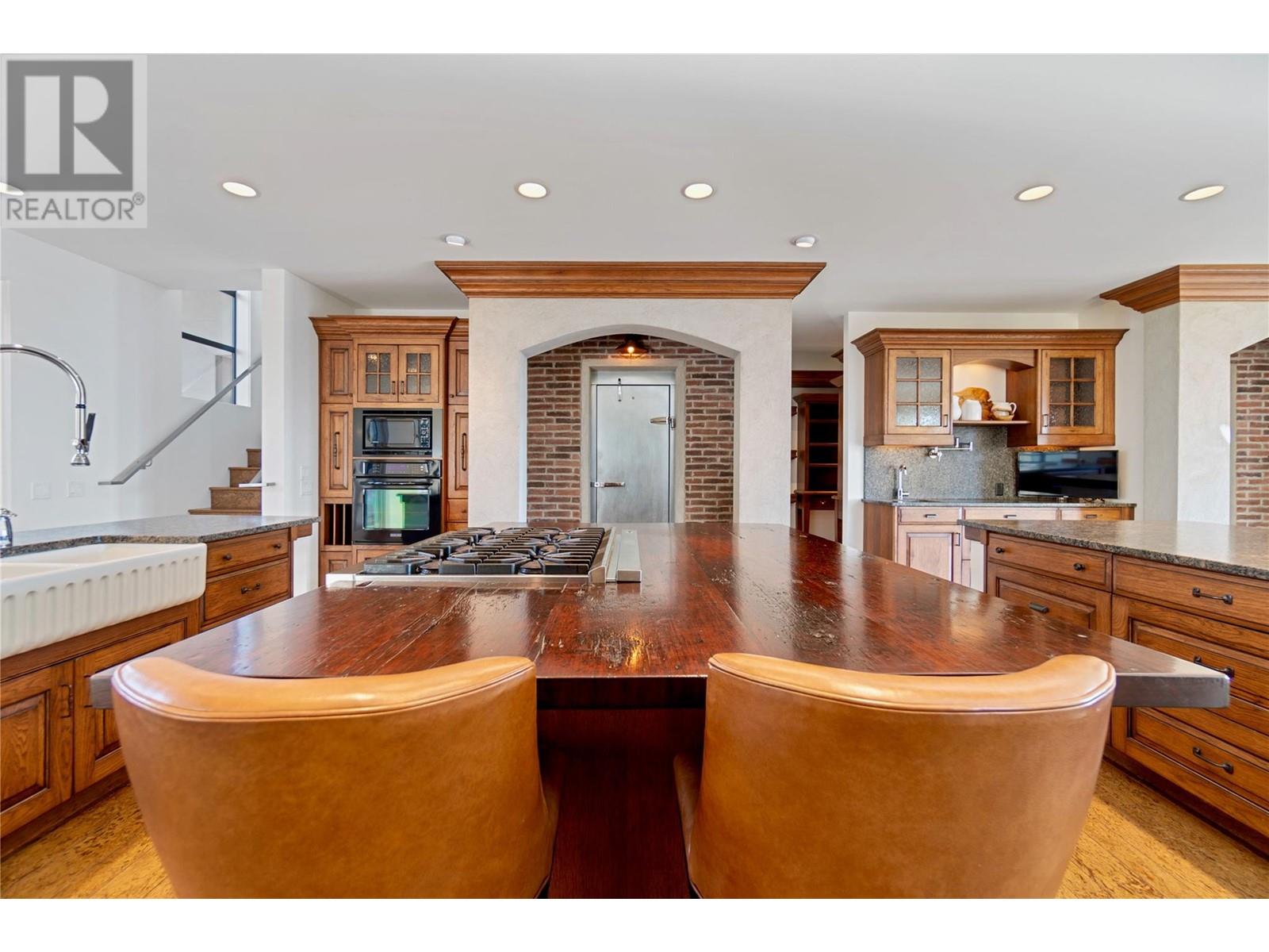 1180 Stoneypointe Court, Kelowna, British Columbia  V1V 2Y3 - Photo 18 - 10350178